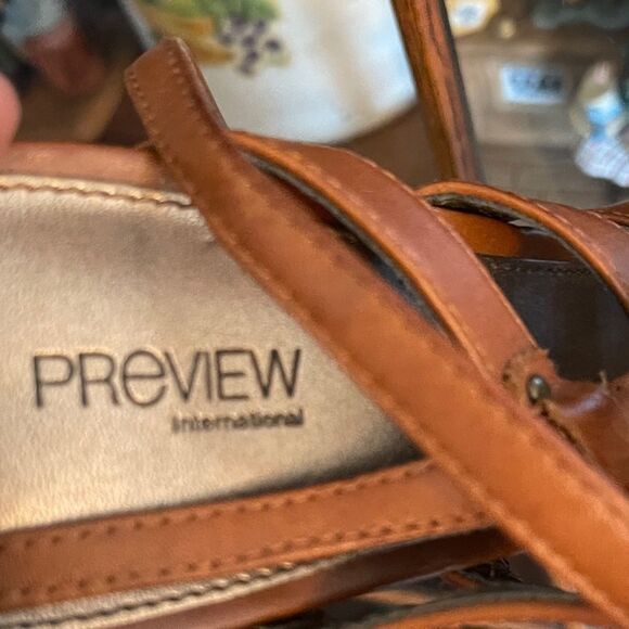 Preview‎ International Nordstrom Leather Heels - Picture 5 of 9